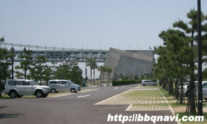 アジュール舞子 駐車場